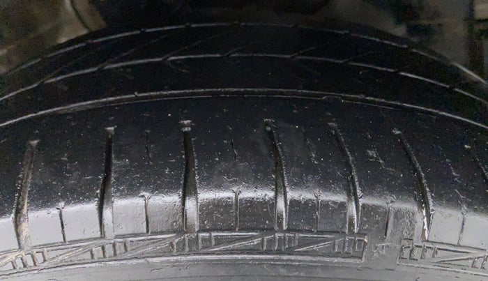 2012 Honda City CORPORATE MT, Petrol, Manual, 69,952 km, Right Front Tyre Tread