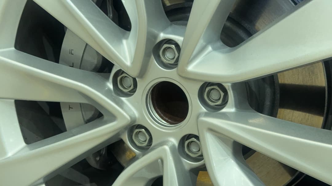 2021 Tesla Model 3 Standard Range Plus RWD, Automatic, 53942 km, Wheels Rim Front RHS Centre Cap Missing