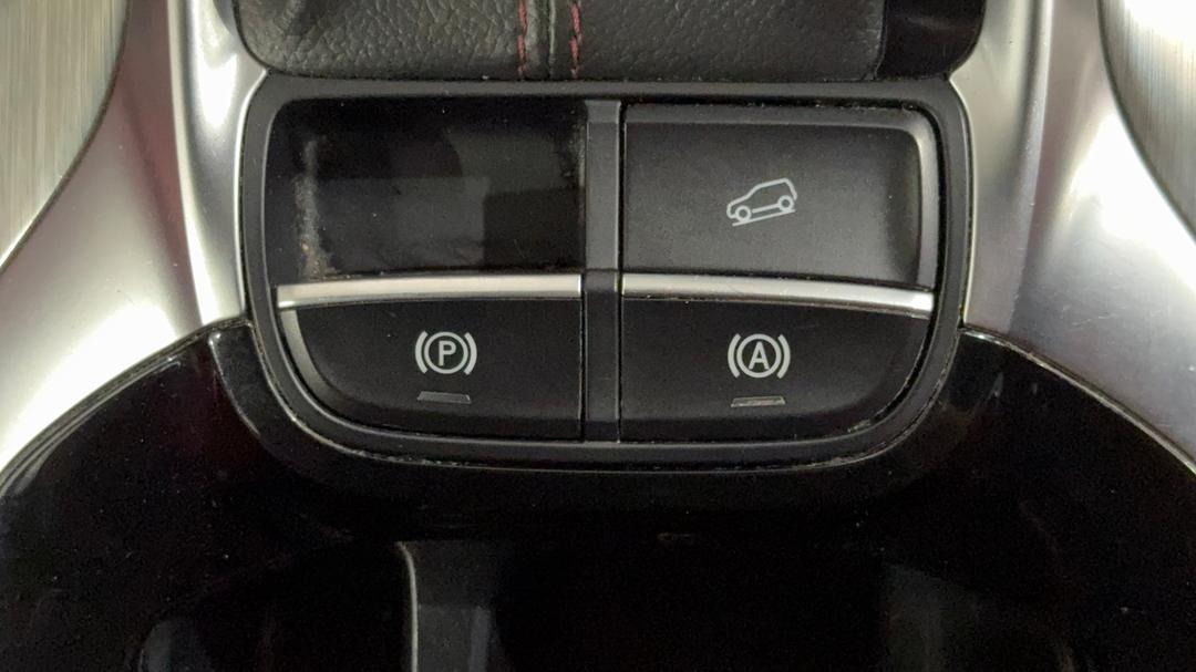 2020 MG HS Essence Anfield Edition, Automatic, 94135 km, Handbrake