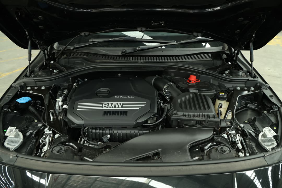 2021 BMW 1 18i M Sport, Automatic, 54467 km, Open Bonnet (Engine)