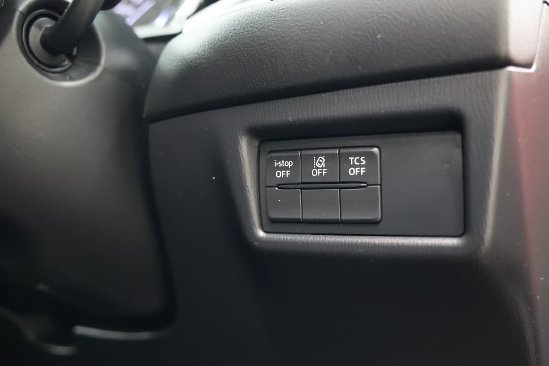 2018 Mazda CX-5 Maxx Sport (4x2) (5yr), Automatic, 107290 km, Utility Switches/Buttons