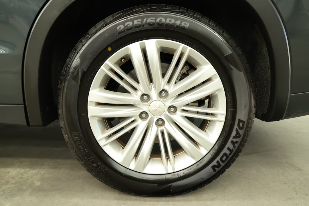 2024 Mitsubishi Outlander Ls 7 Seat (2WD), Automatic, 60596 km, Left Rear Wheel