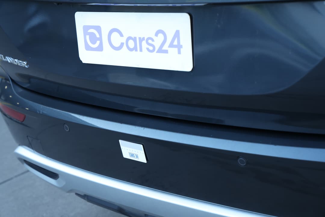 2024 Mitsubishi Outlander Ls 7 Seat (2WD), Automatic, 60596 km, Bumper Rear Scratch