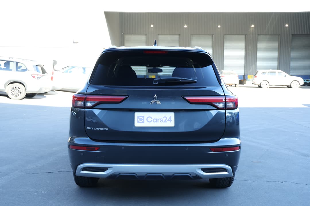 Back/Rear View