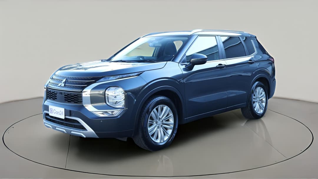 2024 Mitsubishi Outlander Ls 7 Seat (2WD), Automatic, 60596 km, Left Front Diagonal (45- Degree) View