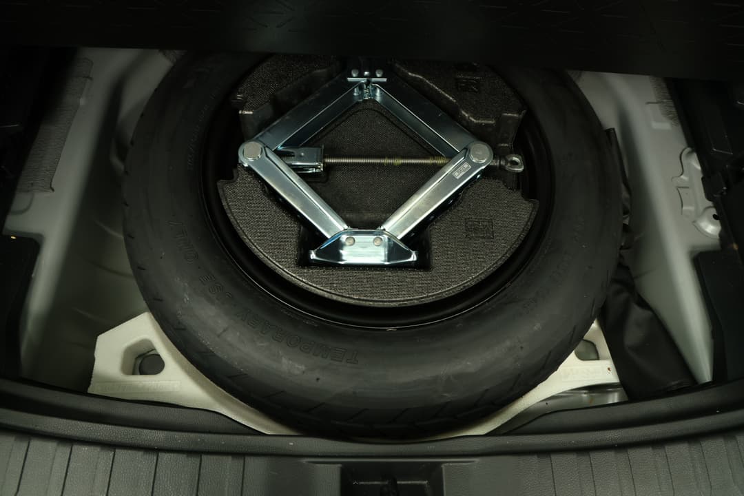 2021 Toyota RAV4 Cruiser (2WD) Hybrid, Automatic, 41715 km, Spare Wheel