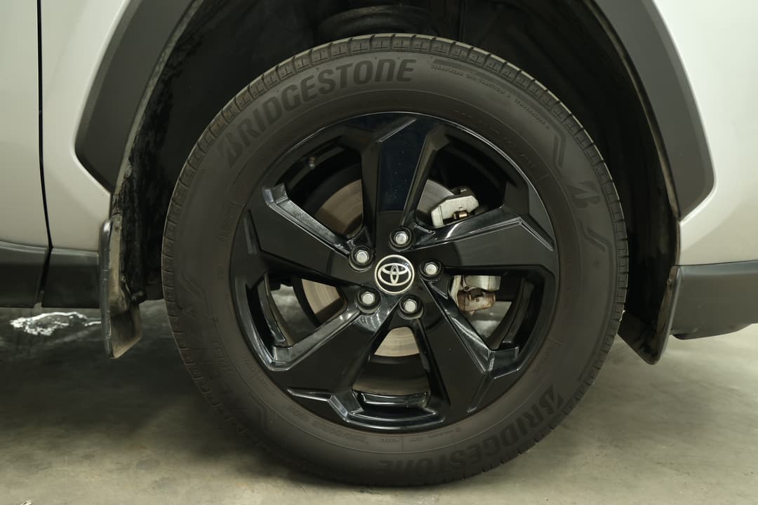2021 Toyota RAV4 Cruiser (2WD) Hybrid, Automatic, 41715 km, Right Front Wheel