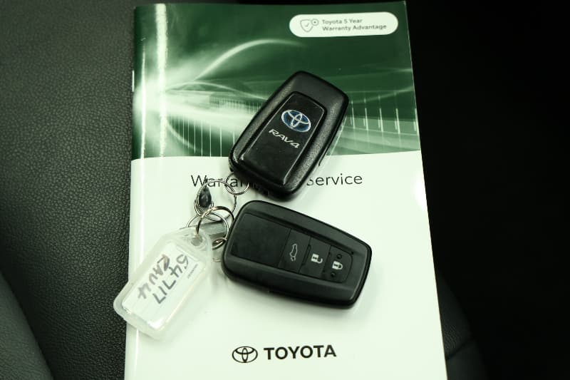 2021 Toyota RAV4 Cruiser (2WD) Hybrid, Automatic, 41715 km, Key Close-up