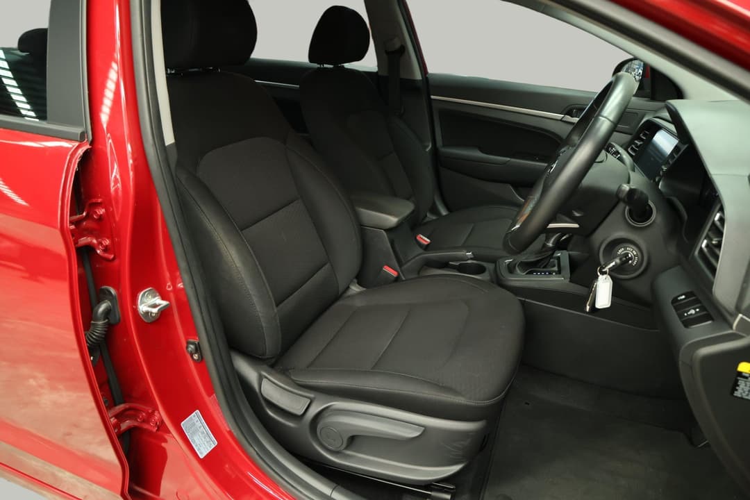 2019 Hyundai Elantra Active, Automatic, 39847 km, Right Side Front Door Cabin View