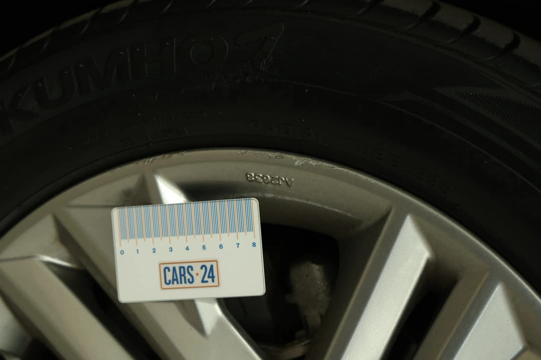 2019 Hyundai Elantra Active, Automatic, 39847 km, Wheels Rim Front RHS Gutter Rash