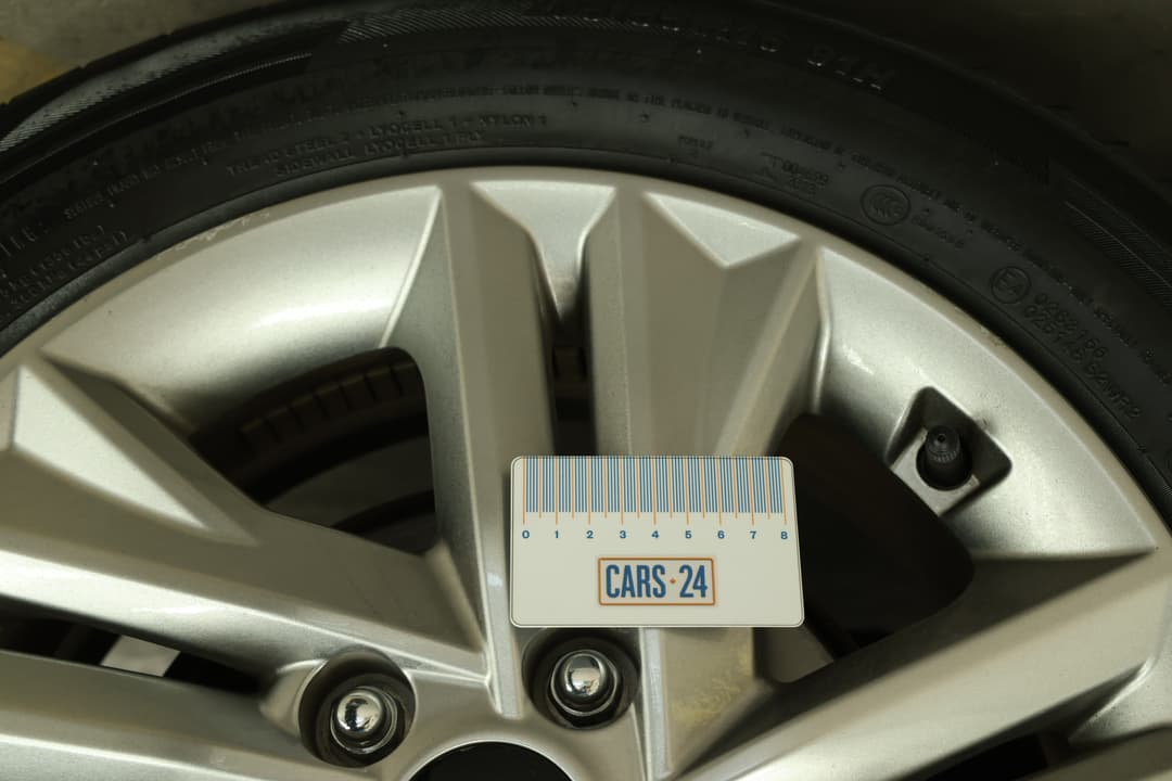 2019 Hyundai Elantra Active, Automatic, 39847 km, Wheels Rim Rear RHS Gutter Rash