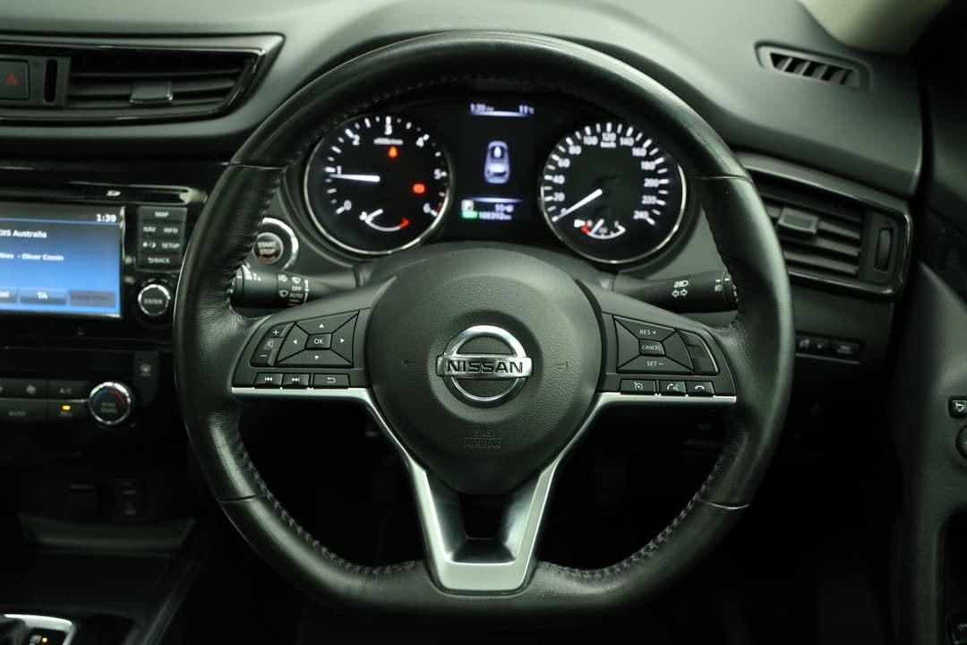 2018 Nissan X-trail Tl (4WD), Automatic, 108392 km, Steering Wheel Close-up