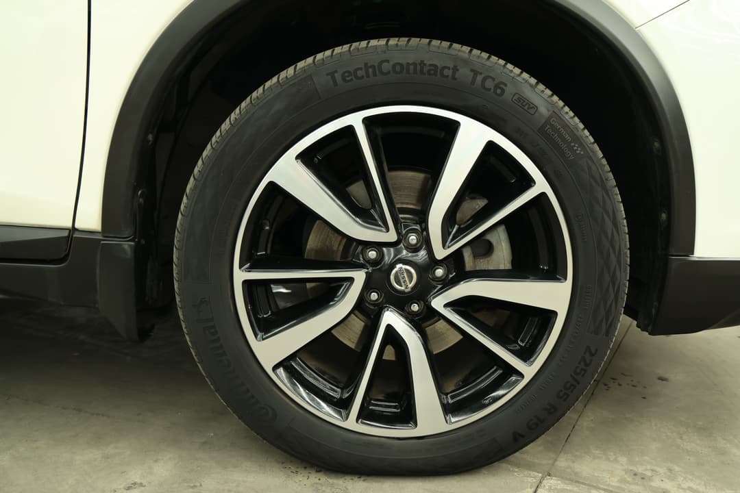 2018 Nissan X-trail Tl (4WD), Automatic, 108392 km, Right Front Wheel