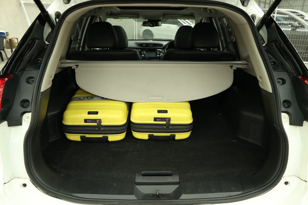2018 Nissan X-trail Tl (4WD), Automatic, 108392 km, Boot Inside View with Luggage