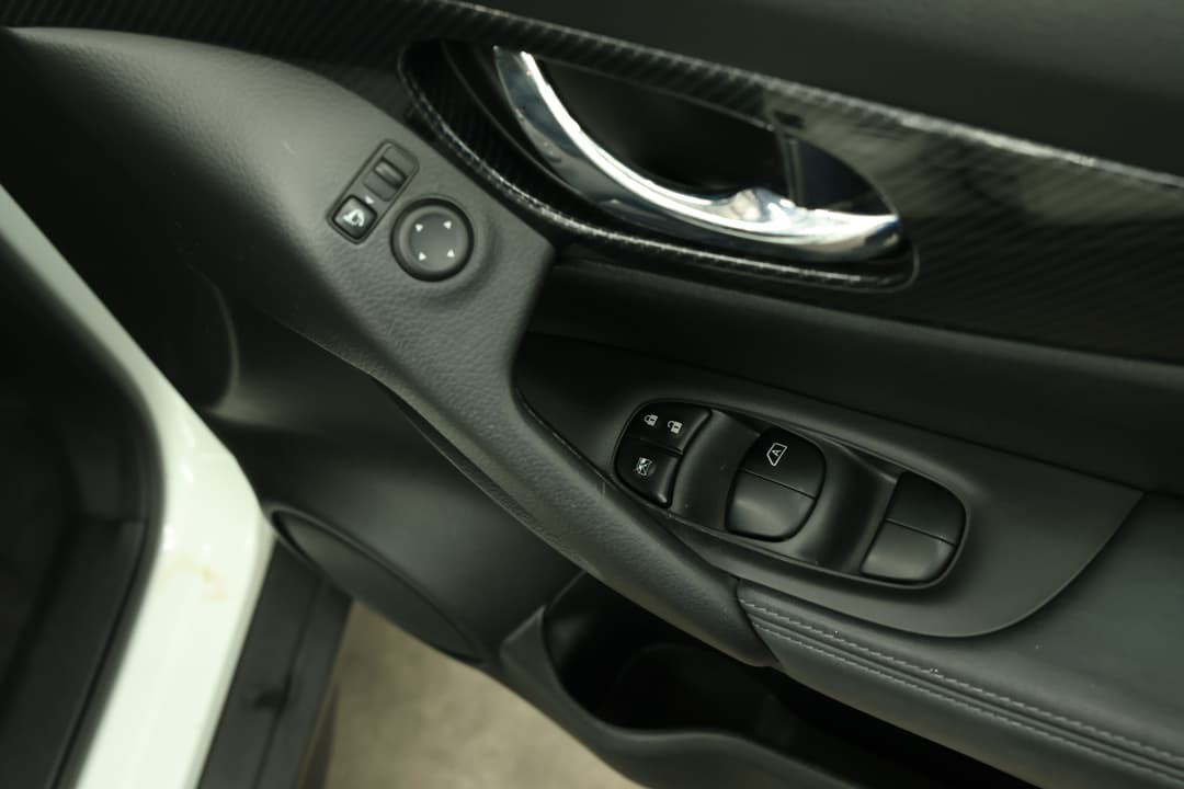 2018 Nissan X-trail Tl (4WD), Automatic, 108392 km, Drivers Side Door Panel Controls