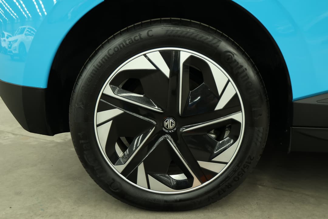 2024 MG Mg4 Excite 51, Automatic, 15393 km, Right Rear Wheel