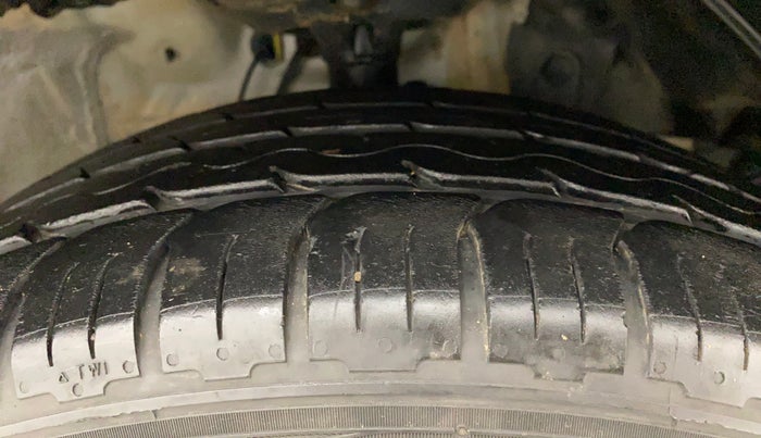 2017 Honda WR-V 1.2 i-VTEC VX MT, Petrol, Manual, 69,772 km, Right Front Tyre Tread