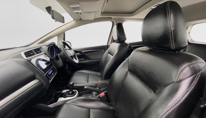 2017 Honda WR-V 1.2 i-VTEC VX MT, Petrol, Manual, 69,772 km, Right Side Front Door Cabin View