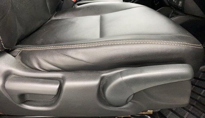 2017 Honda WR-V 1.2 i-VTEC VX MT, Petrol, Manual, 69,772 km, Driver Side Adjustment Panel