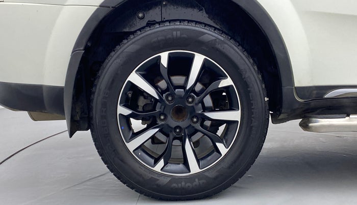 2020 Mahindra XUV500 W11, Diesel, Manual, 80,086 km, Right Rear Wheel
