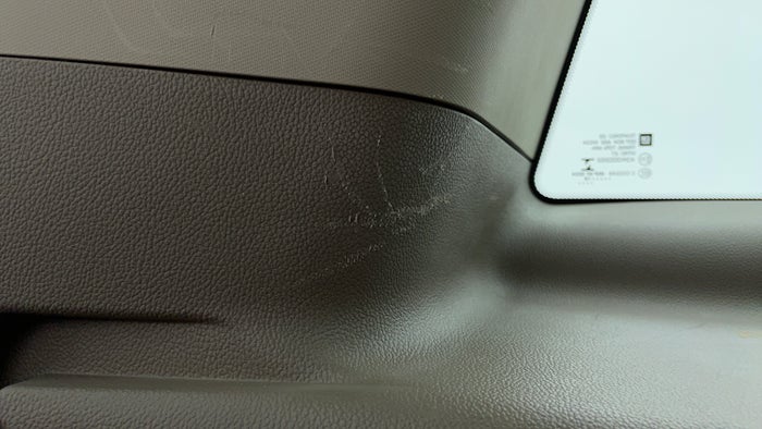Chevrolet Suburban-Dicky /Boot Door Scratched
