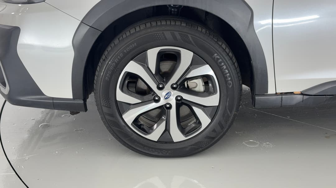 2022 Subaru Outback AWD Touring, Automatic, 79915 km, Left Front Wheel