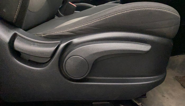 2018 Hyundai Creta SX AT 1.6 PETROL, Petrol, Automatic, 31,942 km, Driver Side Adjustment Panel