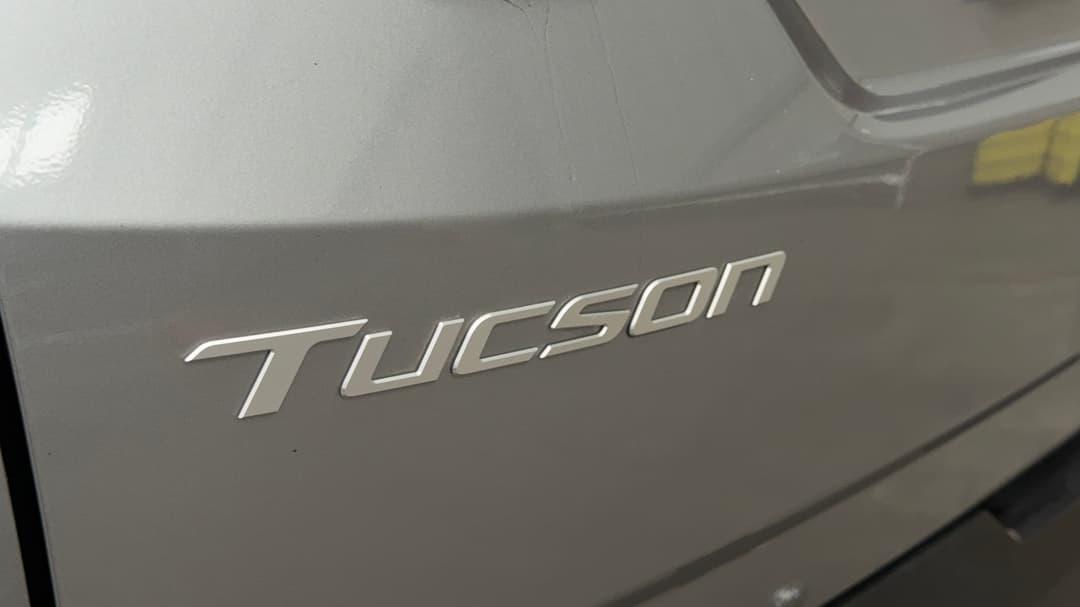 2024 Hyundai Tucson Elite Hybrid (FWD), Automatic, 66719 km, Badge (Boot Right Side)