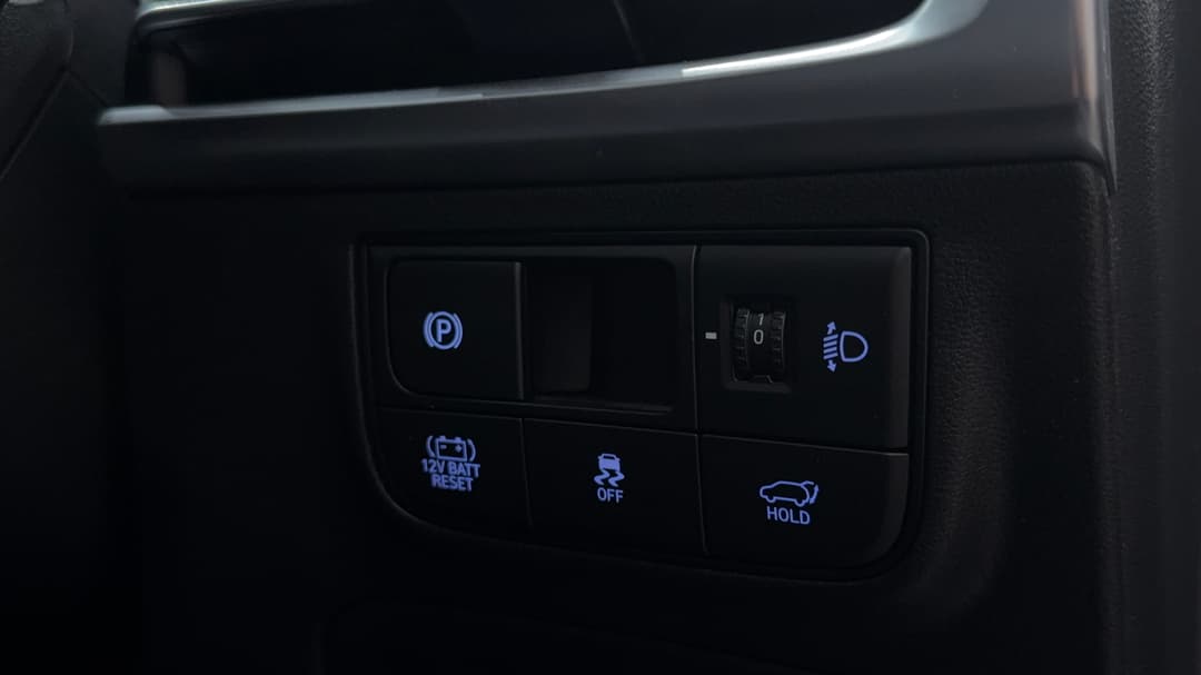 2024 Hyundai Tucson Elite Hybrid (FWD), Automatic, 66719 km, Utility Switches/Buttons