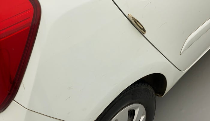 2010 Hyundai i10 SPORTZ 1.2 AT, Petrol, Automatic, 32,797 km, Right quarter panel - Minor scratches
