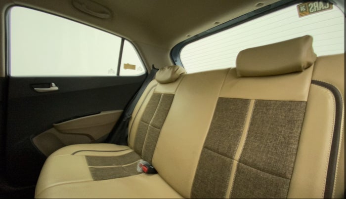 2014 Hyundai Grand i10 ASTA 1.2 KAPPA VTVT, Petrol, Manual, 62,888 km, Right Side Rear Door Cabin