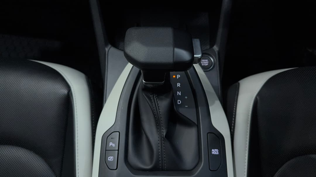 2025 Kia K4 Gt-line, Automatic, 11068 km, Gear Lever 
