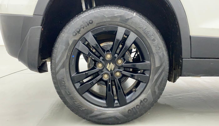 2018 Maruti Vitara Brezza ZDI, Diesel, Manual, 45,655 km, Right Rear Wheel