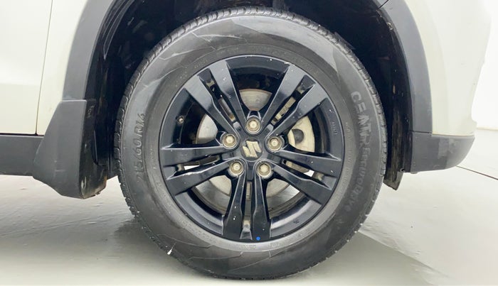 2018 Maruti Vitara Brezza ZDI, Diesel, Manual, 45,655 km, Right Front Wheel