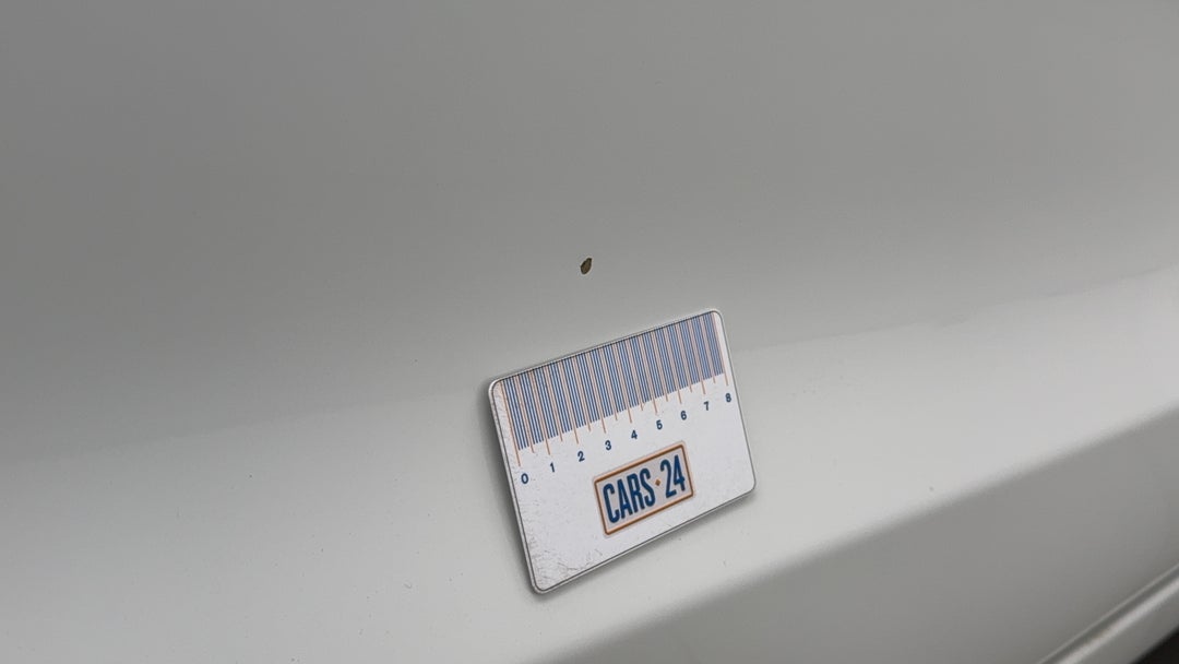 2022 Suzuki Baleno Gl, Automatic, 52562 km, Doors Front RHS Chip