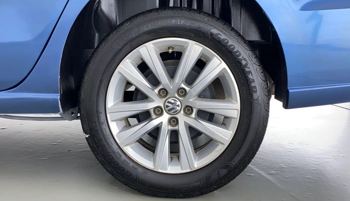 2017 Volkswagen Vento COMFORTLINE MT PETROL, Petrol, Manual, 68,808 km, Left Rear Wheel
