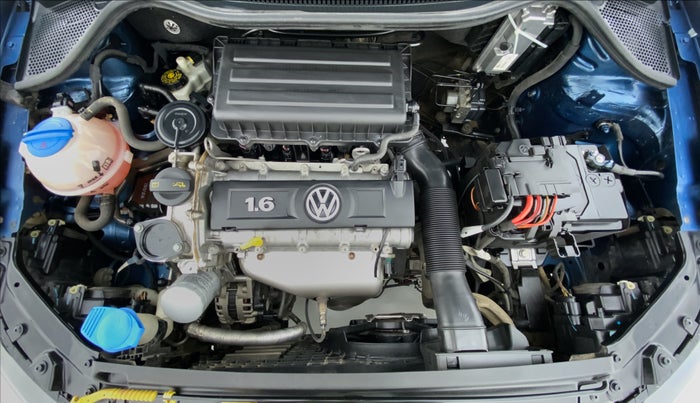 2017 Volkswagen Vento COMFORTLINE MT PETROL, Petrol, Manual, 68,808 km, Open Bonet