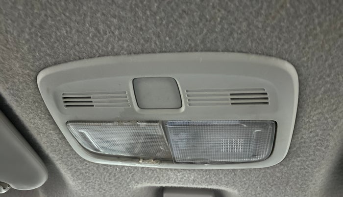 2015 Maruti Swift ZXI, Petrol, Manual, 76,056 km, Ceiling - Roof light minor damage