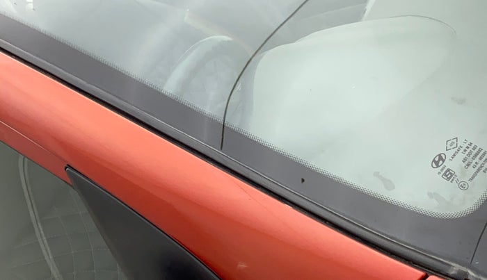 2012 Hyundai i10 MAGNA 1.1, Petrol, Manual, 72,498 km, Right A pillar - Paint is slightly faded