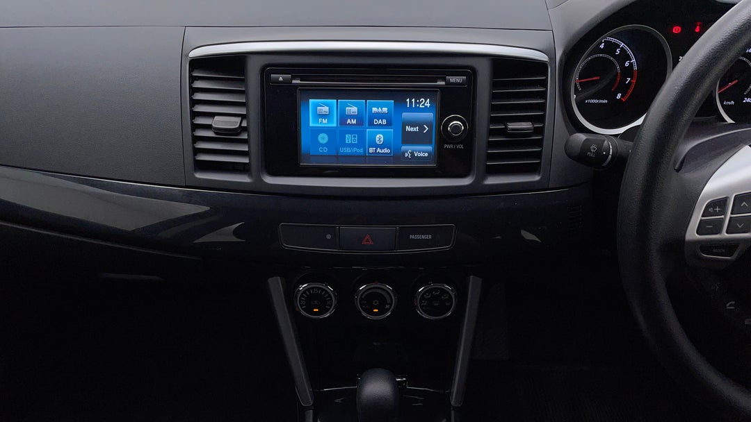 2017 Mitsubishi Lancer Es Sport, Automatic, 56725 km, Center Console