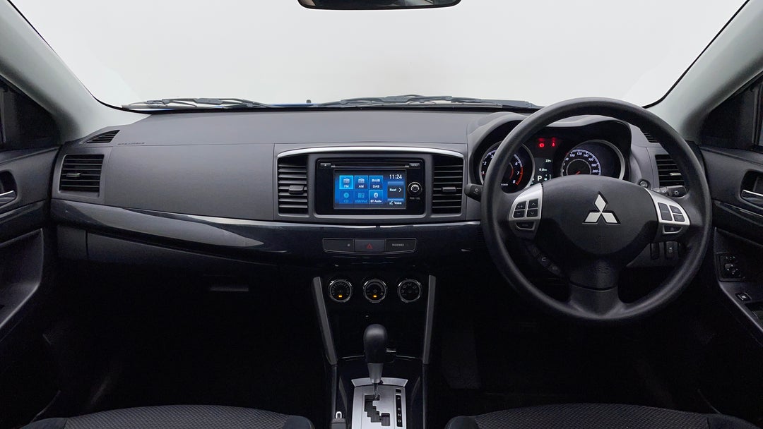 2017 Mitsubishi Lancer Es Sport, Automatic, 56725 km, Dashboard View