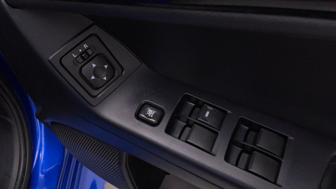 2017 Mitsubishi Lancer Es Sport, Automatic, 56725 km, Drivers Side Door Panel Controls