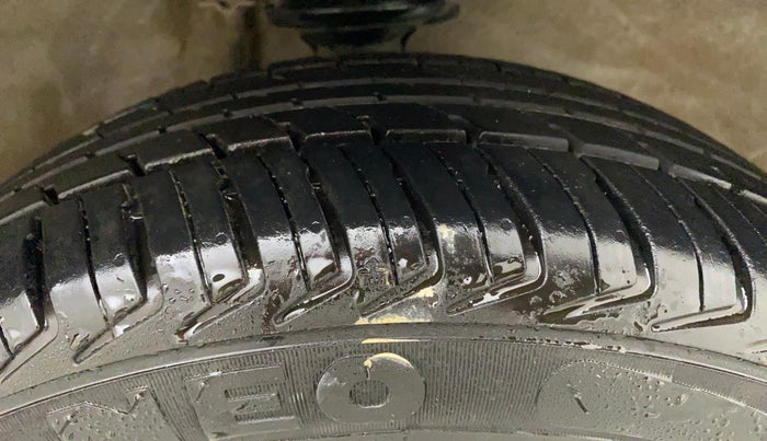 2018 Maruti Alto K10 VXI (O), Petrol, Manual, 25,837 km, Right Front Tyre Tread