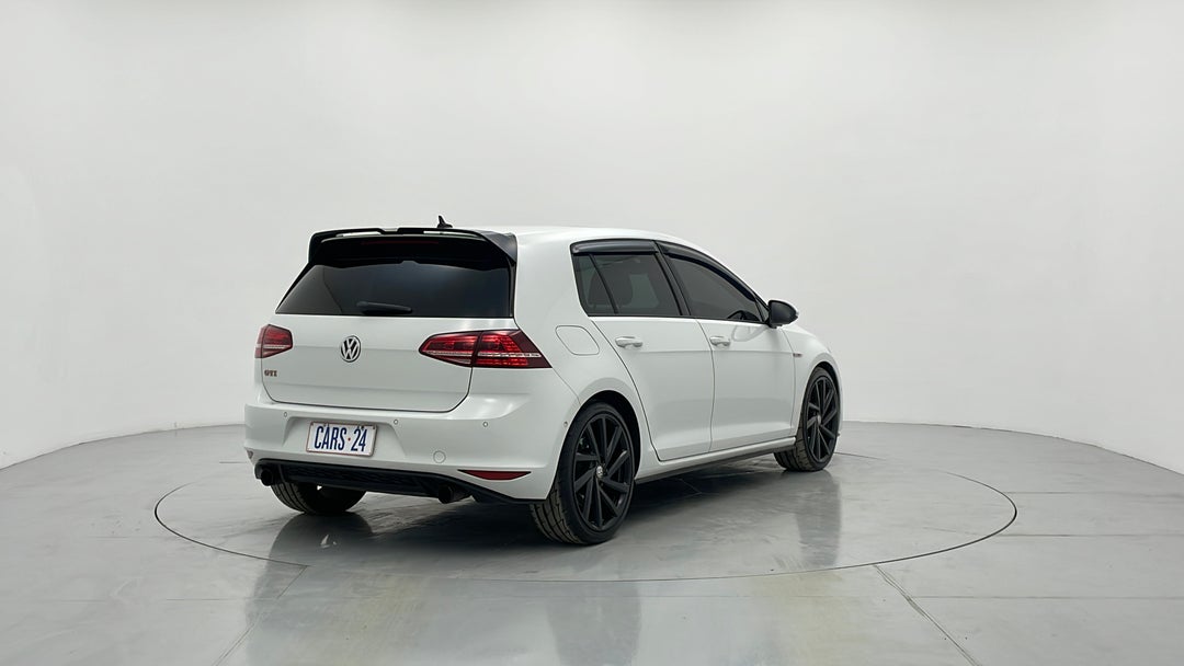 2016 Volkswagen Golf Gti, Automatic, 131431 km, Right Back Diagonal (45- Degree) View