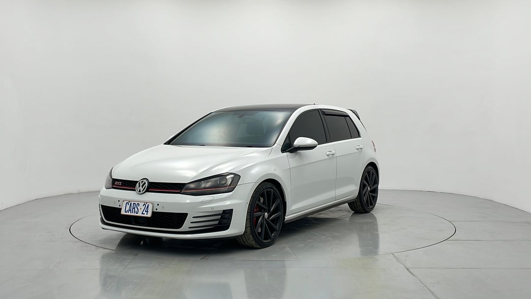 2016 Volkswagen Golf Gti, Automatic, 131431 km, Left Front Diagonal (45- Degree) View