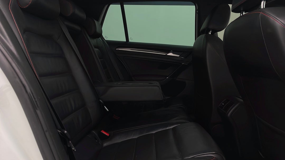 2016 Volkswagen Golf Gti, Automatic, 131431 km, Right Side Rear Door Cabin View