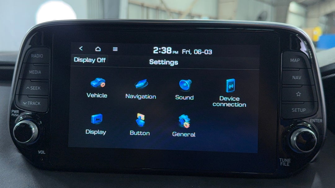 2020 Hyundai Santa Fe Highlander Crdi Blk-bge (AWD), Automatic, 35861 km, Infotainment System