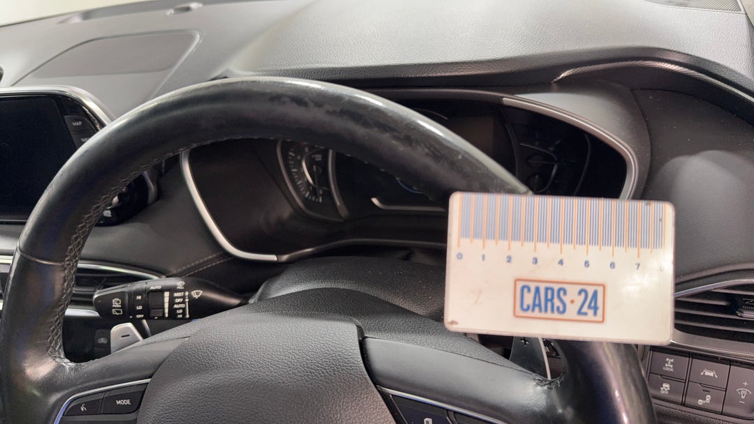 2020 Hyundai Santa Fe Highlander Crdi Blk-bge (AWD), Automatic, 35861 km, Steering Wheel Body Wear