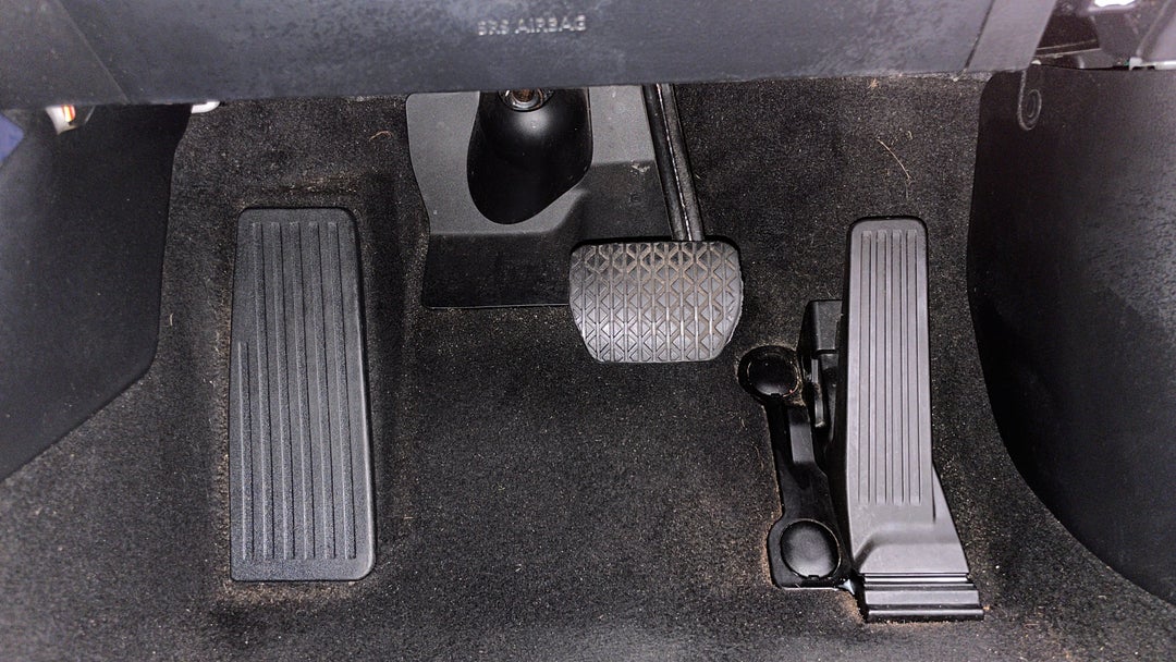 2021 Mazda CX-30 G20 Pure (fwd), Automatic, 69016 km, Pedals and Footmat