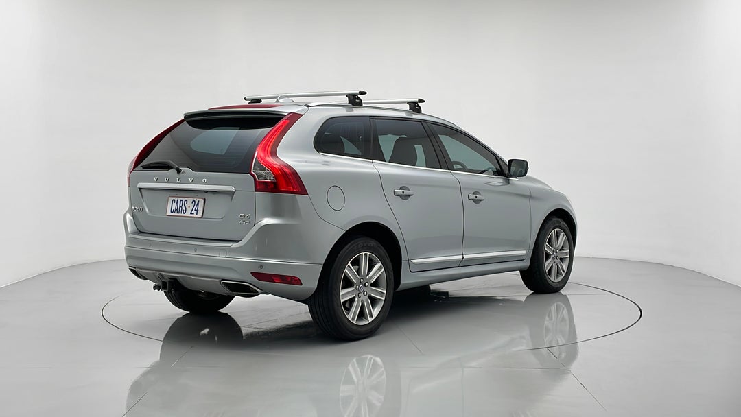 Right Back Diagonal (45- Degree) View